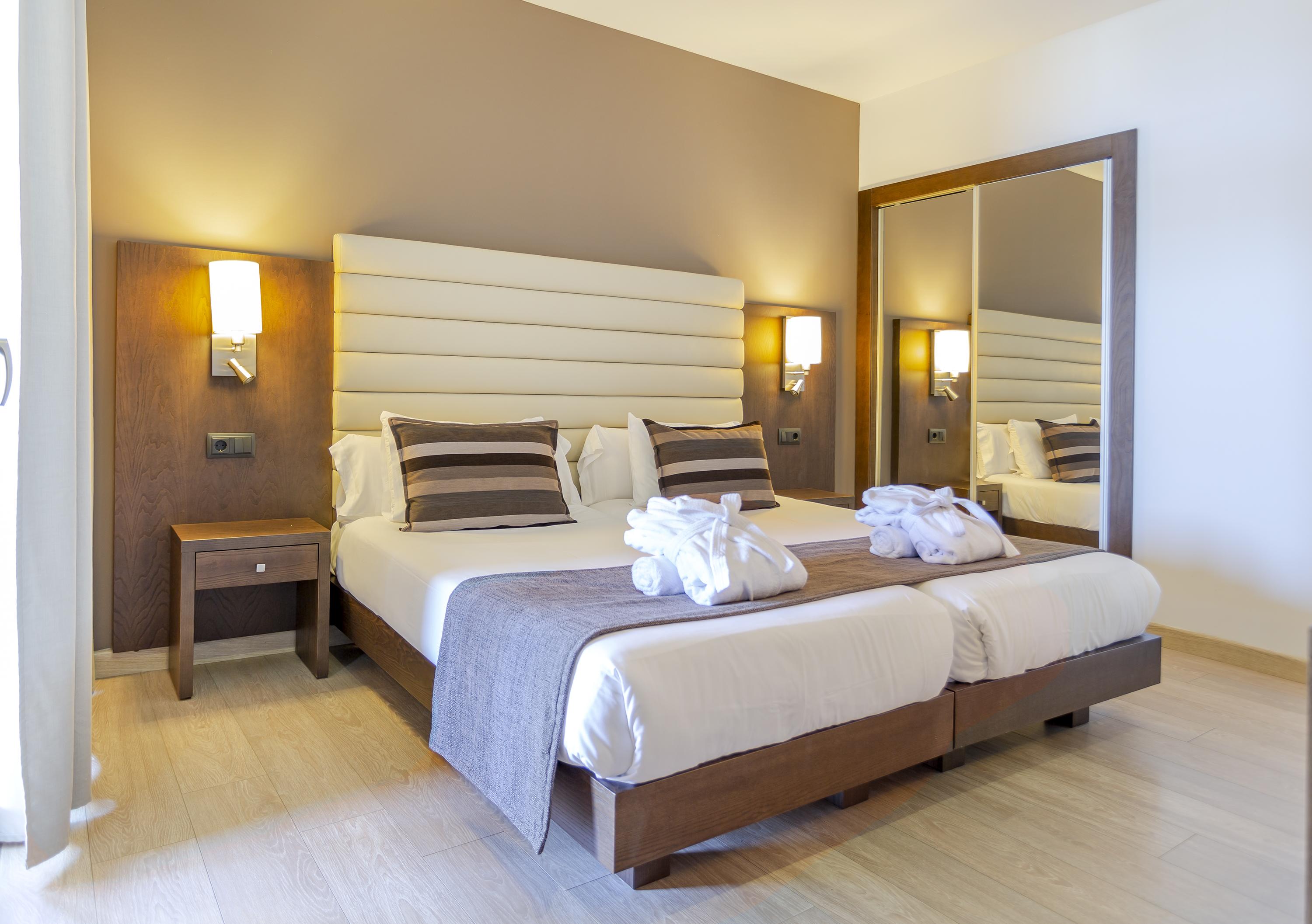 Marins Beach Club - Adults Only Hotel Кала Миллор Экстерьер фото